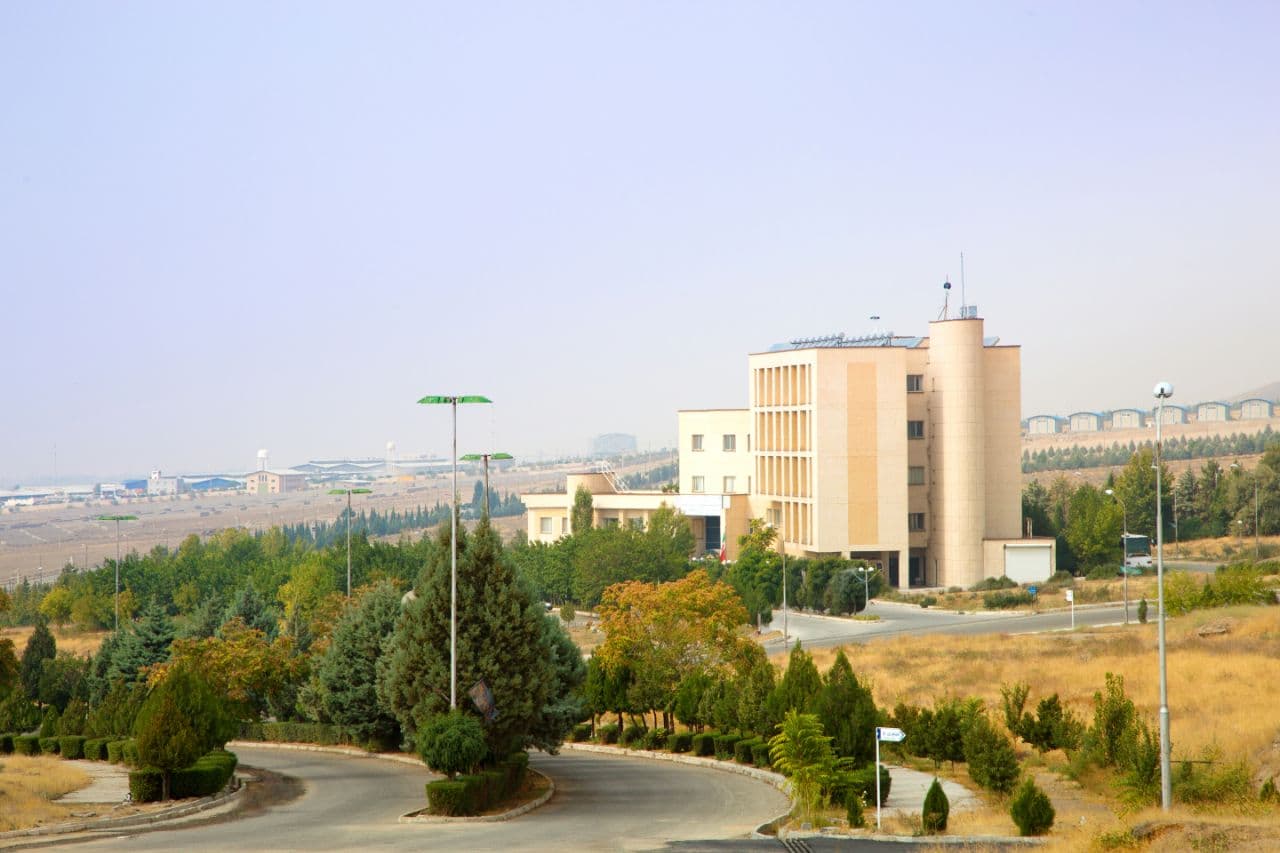 بناها و فضای فیزیکی